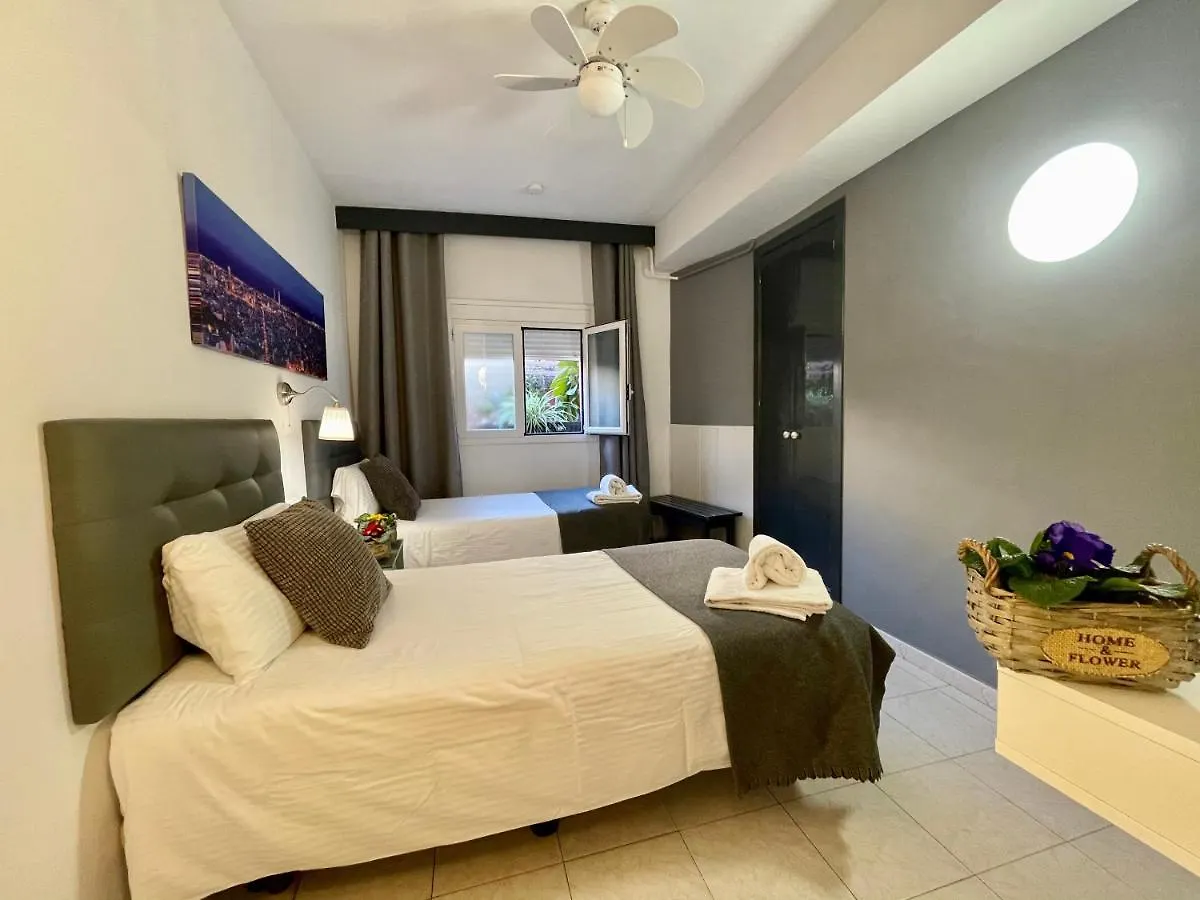 Hostal Lleida Barcellona 3*,  Spagna